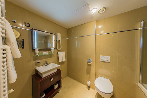 Hotel President - photo 16