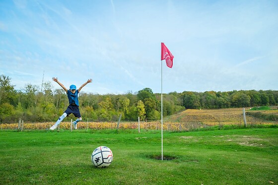Une partie de FootGolf en famille - FootGolf Parc Lac du Der - Giffaumont-Champaubert (51)