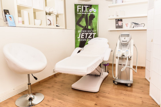Health & Beauty Lounge - photo 4