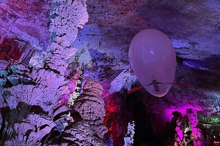 Vol en duo dans la Grotte de la Salamandre - Méjannes-le-Clap (30)