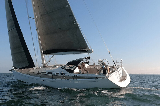 Location d'un voilier avec skipper sur la journée à Arcachon