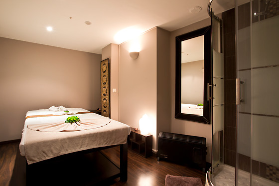 Modelage corps aux huiles duo chez Lôk Siam Spa Alésia à Paris (75014)