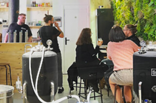 Une dégustation de bières en duo chez Klaxx Lab à Lille (59)
