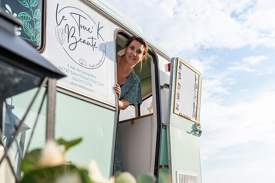 Une pose de vernis semi-permanent chez Le Truc'K Beauté à Saint-Michel-Chef-Chef (44)