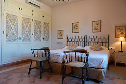 HACIENDA EL ROSALEJO