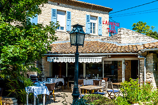 Un repas pour 2 à l'Auberge de Tavel à Tavel (30)