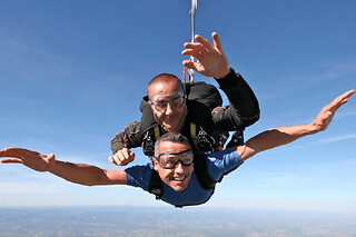 Saut en parachute en tandem à Clermont-Ferrand (63)