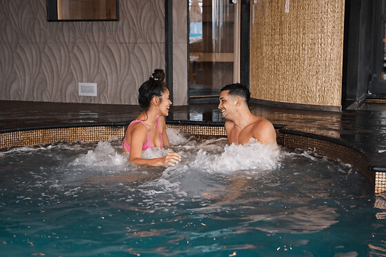 SPA & massage en duo sur les bords du lac d'Annecy - Pack SPA 1h & 2 massages de 30 mn (sur lit d'hydrojets et manuel)