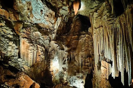 Visite de la Grotte et Cité de la Préhistoire à Orgnac-l'Aven