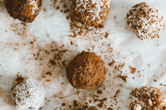 Fabrication de truffes au chocolat à Paris 2ème