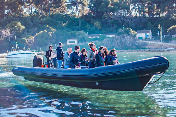 Balade en bateau au départ de Nice (06)