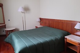 Hotel Diplomat Marine