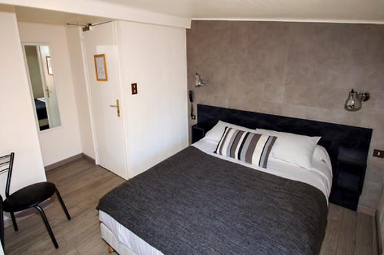 Azur Hôtel - photo 0