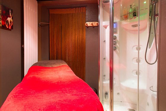 Une épilation des jambes chez Plénitude Beauté à Le Havre (76)