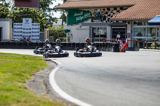 Sessions de karting seul ou en groupe - Circuit Philippe Alliot - Belleville-sur-Vie (85)