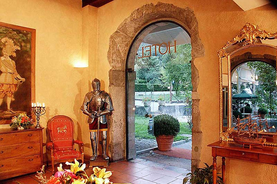 Séjour gourmand au Château des Comtes de Challes*** à Challes-les-Eaux (73)