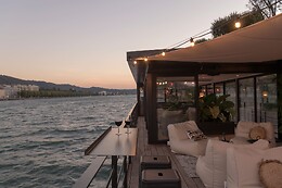 LA PÉNICHE 