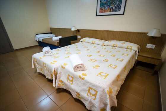 APARTAMENTOS SOLANA, HOTEL TAULL & ROMANIC - photo 11