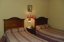 HOSTAL VALL D´ANEU