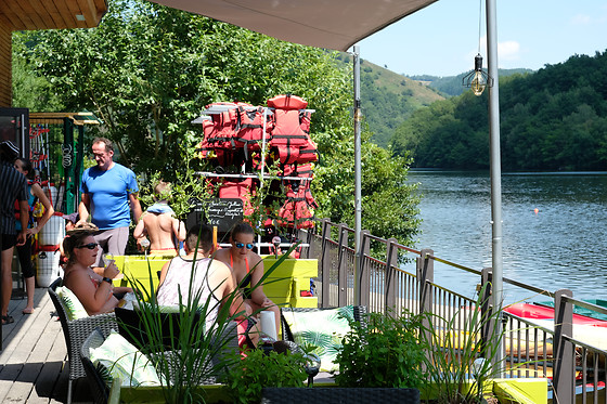 Une balade en bateau au coucher du soleil pour 5 - Base nautique de Lanau - Neuvéglise-sur-Truyère (15)