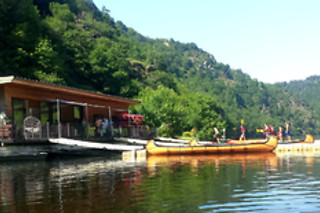 Une balade en bateau au coucher du soleil pour 5 - Base nautique de Lanau - Neuvéglise-sur-Truyère (15)
