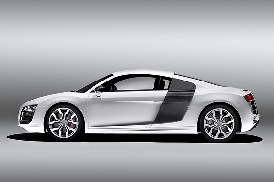 Pass Pilotage Audi R8 | 22 circuits en France - Pass 2 tours de circuit / pers
