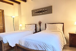 Hotel The Originals Le Relais de Saint-Preuil