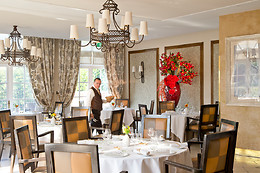 Relais & Châteaux La Cote Saint Jacques & Spa
