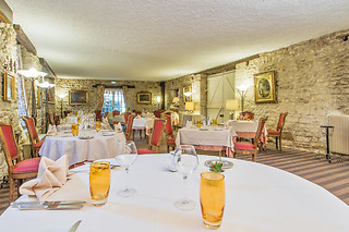 Un repas pour 2 au Château de Périgny à Vouillé (86)