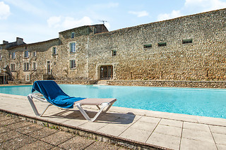 Séjour pour 2  au Château de Périgny à Vouillé (86)