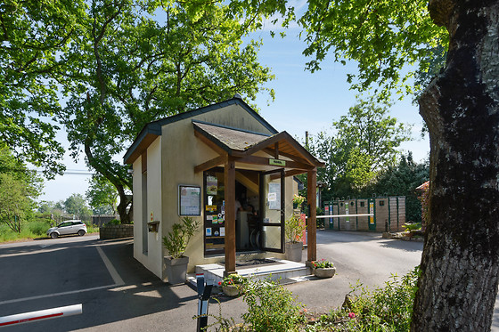 Camping de l'Etang du Pays Blanc - photo 9