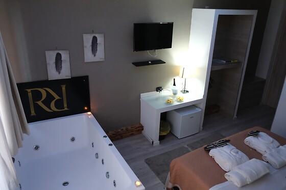Royalty Rooms & Spa - photo 1