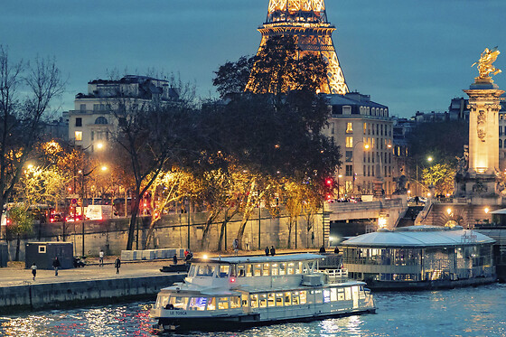 Dîner croisière Prestige sur la Seine  - Adulte avec vin
