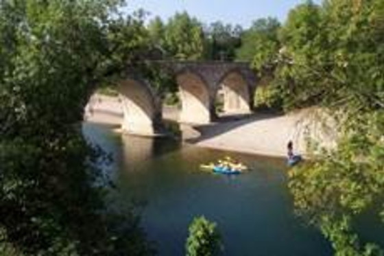 Descente immersion la belle saison en kayak pour 3 - Ceze Canoës - Goudargues (30)