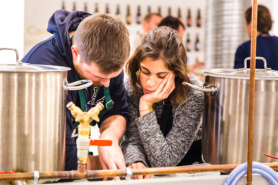 Dégustation et fabrication de bière à la Beer Fabrique à Paris (75011)