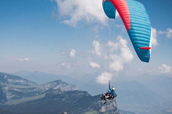 Vol en parapente entre Grenoble et Chambéry (38) - Vol découverte - 10 à 15 mins