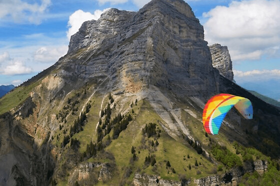 Vol en parapente entre Grenoble et Chambéry (38) - Vol découverte - 10 à 15 mins