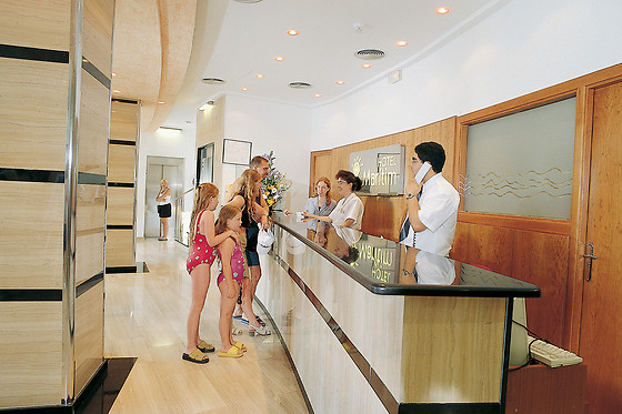 HOTEL GHT MARÍTIM - photo 16