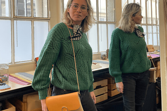 Atelier de maroquinerie pochette à Paris 14ème