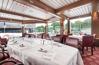 Un dîner croisière pour 2 au Capitaine Fracasse à Paris (75015)