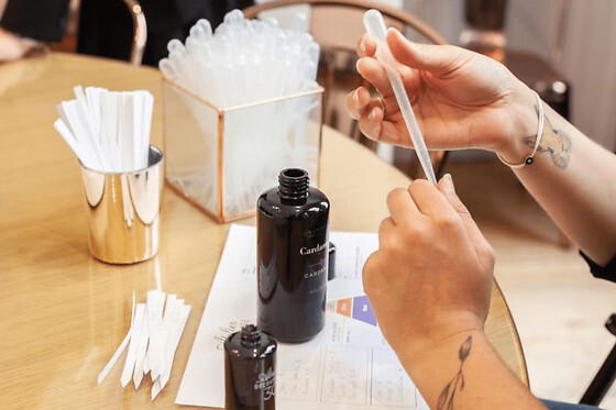 Atelier Découverte création de parfum à Cannes (06)