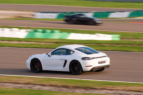 Découverte Porsche Cayman S 718 (4 tours) sur le Circuit compétition de Nogaro (3.6km)