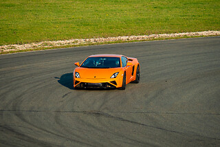 Duo Alpine A110S / Lamborghini Gallardo LP-560 (2x2 tours) sur le Circuit de Saint-Laurent de Mure (69)