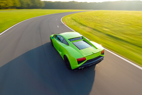 Duo Alpine A110S / Lamborghini Gallardo LP-560 (2x2 tours) sur le Circuit de Saint-Laurent de Mure (69)
