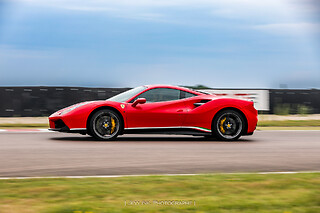 Découverte Ferrari 488 GTB (3 tours) sur le Circuit de Croix-en-Ternois (62)