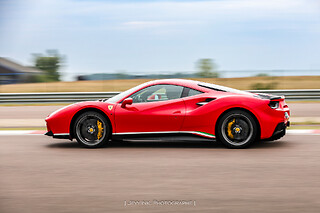 Découverte Ferrari 488 GTB (3 tours) sur le Circuit de Croix-en-Ternois (62)