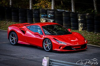 Découverte Ferrari F8 Tributo (4 tours) sur le Circuit de Trappes (78)