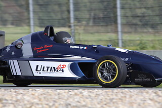 Stage de pilotage en monoplace Renault - Ultima GP - Circuit de Trappes (78)