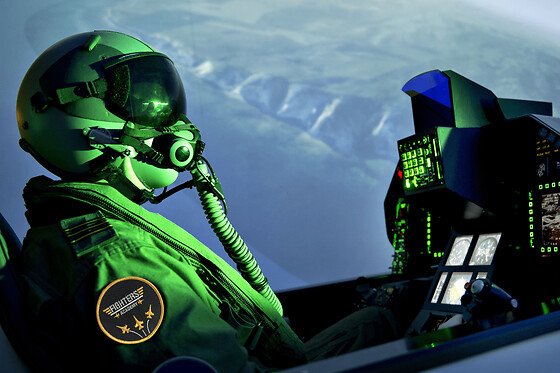 Simulateur de pilotage d'avion de chasse F-35 à Toulouse - Découverte