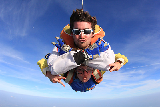 Saut en parachute - Vendée Evasion parachutisme - Le Chateau d'Olonne (85)
